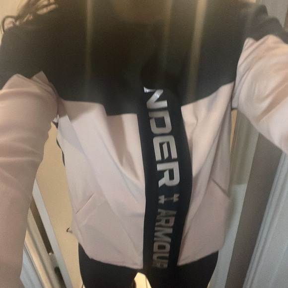 UNDER ARMOUR JACKET - Picture 6 of 9